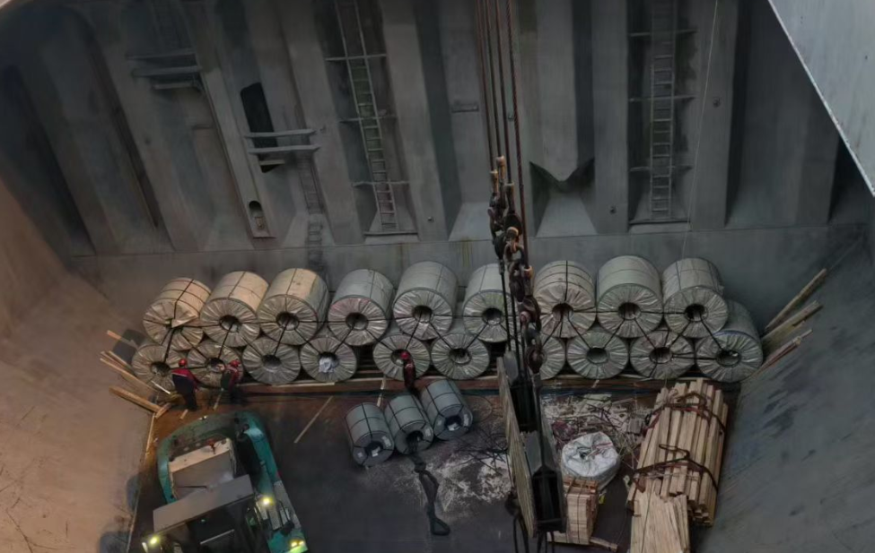 Derniers blogs de l'entreprise sur De la naissance de la première bobine laminée à froid, comprendre l'intention stratégique de la Russie dans l'acier inoxydable